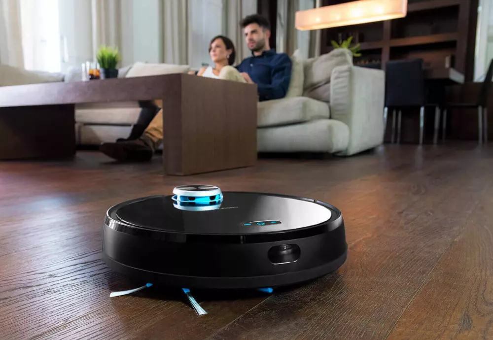 robot vacuum cleaner for wood floors